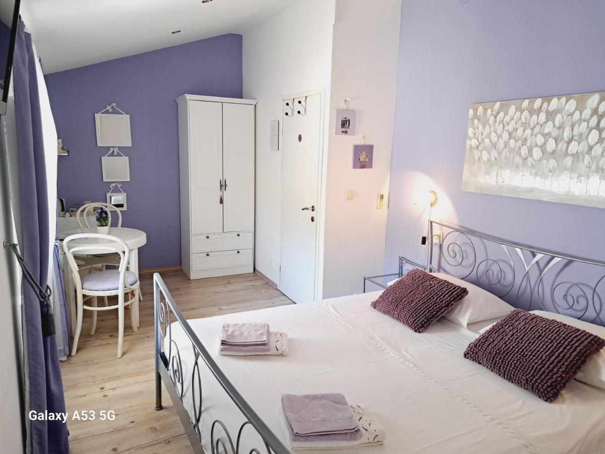 Heritage Rooms Kut Vis Luaran gambar