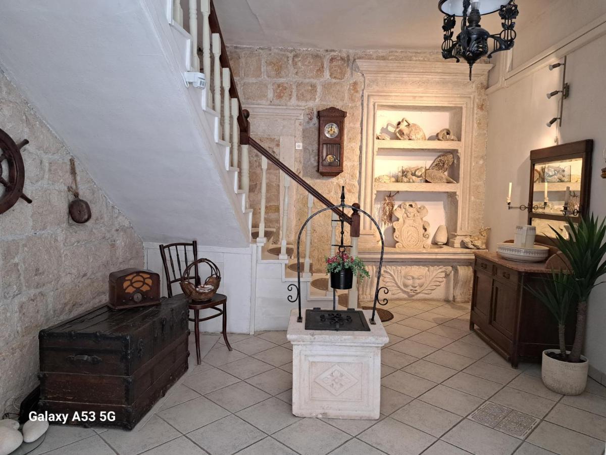 Heritage Rooms Kut Vis Luaran gambar