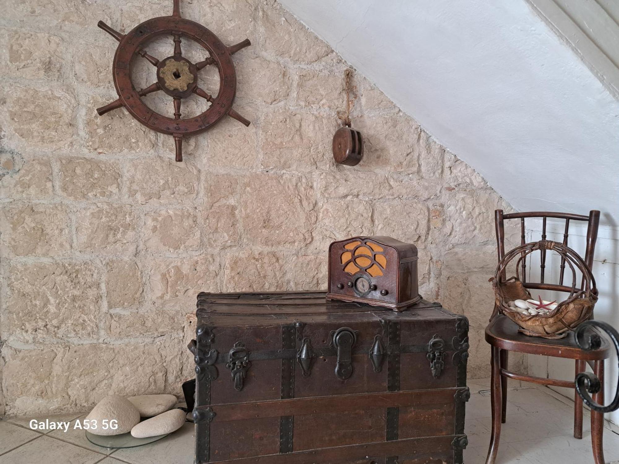Heritage Rooms Kut Vis Luaran gambar