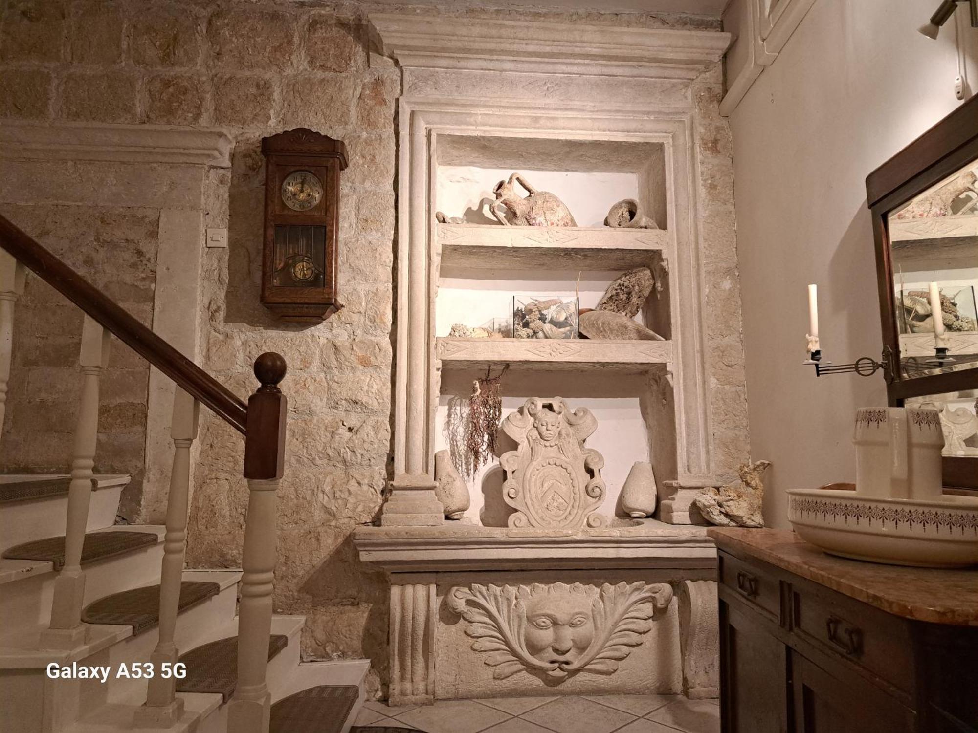 Heritage Rooms Kut Vis Luaran gambar